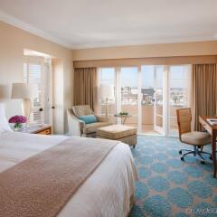 Отель Four Seasons Los Angeles at Beverly Hills комната для гостей фото 4