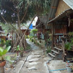 Отель Ko Lanta Relax Beach Bungalows Ланта детские мероприятия