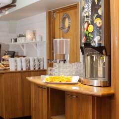 First Hotel Orebro Эребру питание фото 4