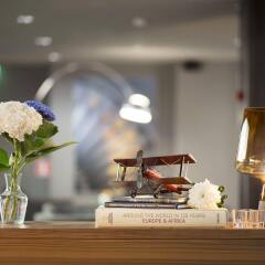 Отель Glo Hotel Airport Финляндия, Вантаа - 6 отзывов об отеле, цены и фото номеров - забронировать отель Glo Hotel Airport онлайн интерьер отеля фото 3