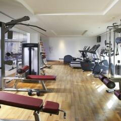 Отель ibis Styles Dubai Jumeira фитнесс-зал