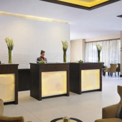 Movenpick Hotel Apartments Al Mamzar Dubai интерьер отеля