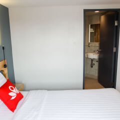 Отель ZEN Rooms Suanplu Soi 7 Таиланд, Бангкок - отзывы, цены и фото номеров - забронировать отель ZEN Rooms Suanplu Soi 7 онлайн комната для гостей фото 3