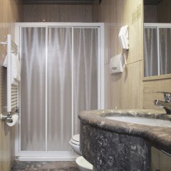 Отель Alfa Fiera Hotel Италия, Виченца - отзывы, цены и фото номеров - забронировать отель Alfa Fiera Hotel онлайн ванная