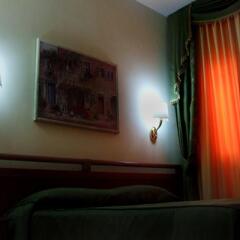 Hotel Bright сейф в номере