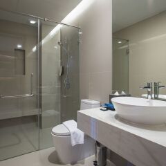 Отель Centra by Centara Phu Pano Resort Krabi ванная