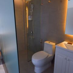 Отель Pinnacle Sukhumvit Inn Бангкок ванная