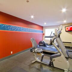Отель Hampton Inn by Hilton Vancouver-Airport/Richmond Канада, Ричмонд - отзывы, цены и фото номеров - забронировать отель Hampton Inn by Hilton Vancouver-Airport/Richmond онлайн фитнесс-зал