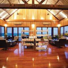 Отель Outrigger Fiji Beach Resort интерьер отеля