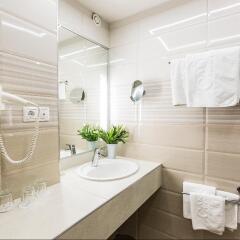 Отель Carlton Hotel Budapest Венгрия, Будапешт - - забронировать отель Carlton Hotel Budapest, цены и фото номеров ванная фото 2