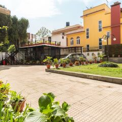 Отель Fresco Retreat Непал, Лалитпур - отзывы, цены и фото номеров - забронировать отель Fresco Retreat онлайн парковка