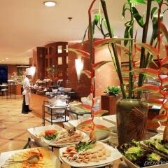 Rembrandt Hotel Suites and Towers Бангкок питание