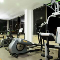 Porton Medellin Hotel фитнесс-зал фото 2