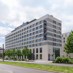 Welcome Hotel Frankfurt вид на фасад фото 2
