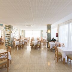 Отель azuLine Hotel S'Anfora & Fleming Испания, Сан-Антони-де-Портмань - отзывы, цены и фото номеров - забронировать отель azuLine Hotel S'Anfora & Fleming онлайн питание