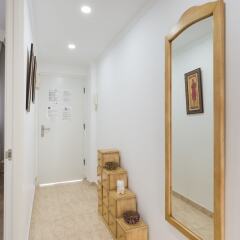 Отель MalagaSuite Beach Relax & Terrace Торремолинос интерьер отеля