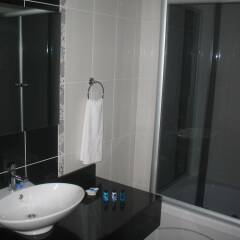 Shilla Hotel Турция, Йолчаты - отзывы, цены и фото номеров - забронировать отель Shilla Hotel онлайн ванная