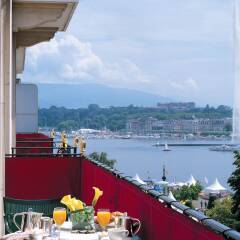 Отель Le Richemond Швейцария, Женева - отзывы, цены и фото номеров - забронировать отель Le Richemond онлайн балкон