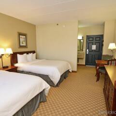 Отель Holiday Inn Bloomington W Msp Airport Area Блумингтон комната для гостей фото 5