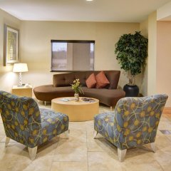 Comfort Suites Lindale - Tyler North in Lindale, United States of America from 109$, photos, reviews - zenhotels.com guestroom