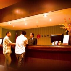 Отель Ramada Hotel & Suites Amman Иордания, Амман - отзывы, цены и фото номеров - забронировать отель Ramada Hotel & Suites Amman онлайн интерьер отеля