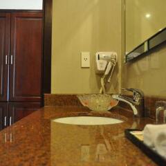 Отель Truong Giang Hotel Вьетнам, Хюэ - отзывы, цены и фото номеров - забронировать отель Truong Giang Hotel онлайн ванная фото 2