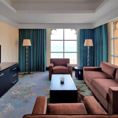 Отель Sheraton Sharjah Beach Resort & Spa комната для гостей фото 5