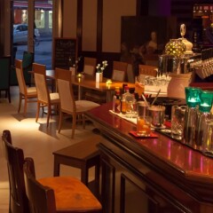 Hotel Exquisit гостиничный бар