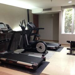 Отель Bangkok City Suite Бангкок фитнесс-зал