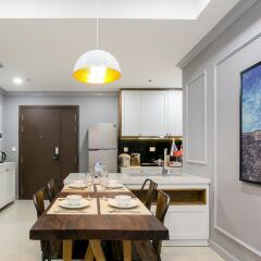 Апартаменты Henry Studio Luxury 2BR SWPool 17th в номере фото 2