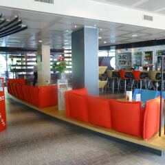 Отель Ibis Genève Centre Nations городской автобус