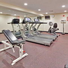 Отель Holiday Inn Express - New York City Chelsea фитнесс-зал фото 4