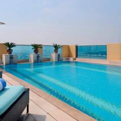 Апартаменты Marriott Executive Apartments Dubai, Al Jaddaf бассейн фото 2