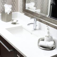 Отель Residence Inn by Marriott Vancouver Downtown Канада, Ванкувер - отзывы, цены и фото номеров - забронировать отель Residence Inn by Marriott Vancouver Downtown онлайн ванная