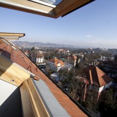 Апартаменты Spacious Treetop Apartment by easyBNB балкон