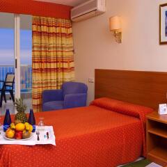 Отель Port Mar Blau Adults Only Испания, Бенидорм - 1 отзыв об отеле, цены и фото номеров - забронировать отель Port Mar Blau Adults Only онлайн комната для гостей фото 2