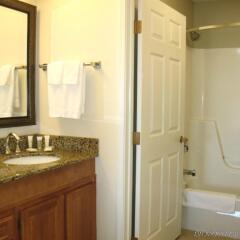 Отель Staybridge Suites Minneapolis-Bloomington Блумингтон ванная