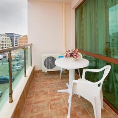 Отель Central Plaza Hotel Болгария, Поморие - отзывы, цены и фото номеров - забронировать отель Central Plaza Hotel онлайн балкон
