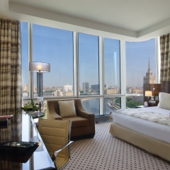 Гостиница Crowne Plaza Moscow World Trade Centre комната для гостей фото 10