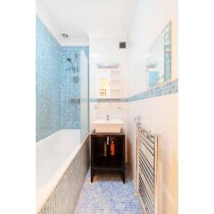 Отель Bright and Spacious Flat in London - Sleeps 4 ванная