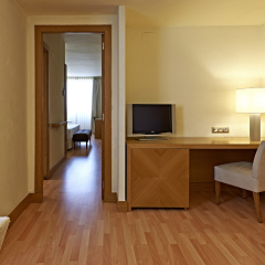Hesperia Sant Just Hotel удобства в номере