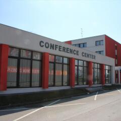 Отель Lbv House Алижо вид на фасад