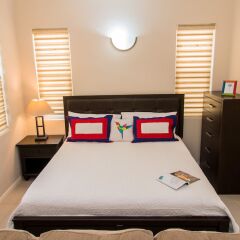 Отель Eight 11 by Pro Homes Jamaica комната для гостей фото 2