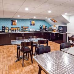 Отель Best Western Plus Brooklyn Bay Hotel США, Нью-Йорк - отзывы, цены и фото номеров - забронировать отель Best Western Plus Brooklyn Bay Hotel онлайн гостиничный бар