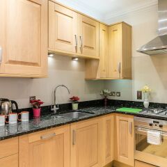 Отель Luxury 5-bedroom Villa With Parking and AC Великобритания, Лондон - отзывы, цены и фото номеров - забронировать отель Luxury 5-bedroom Villa With Parking and AC онлайн в номере