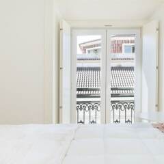 Отель Fancy 1BR Flat at the heart of Lisbon | Gonzalo's Guest Лиссабон балкон