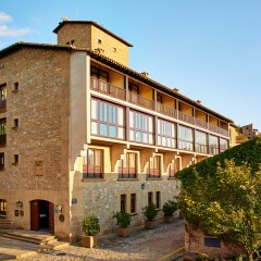 Отель Parador De Sos Del Rey Catolico Сос-дель-Рей-Католико вид на фасад