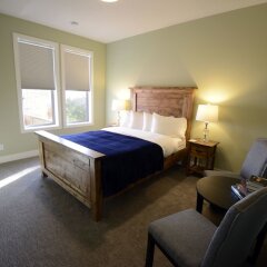 Отель Novel Bed and Breakfast Канада, Калгари - отзывы, цены и фото номеров - забронировать отель Novel Bed and Breakfast онлайн комната для гостей фото 5