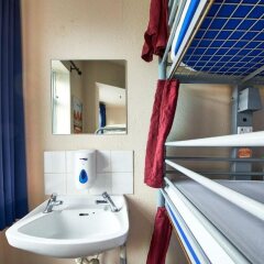 Отель St Christophers Inn Shepherds Bush Великобритания, Лондон - отзывы, цены и фото номеров - забронировать отель St Christophers Inn Shepherds Bush онлайн ванная