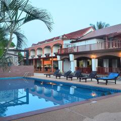 Отель Palm Beach Resort Таиланд, Пак-Нам-Пран - отзывы, цены и фото номеров - забронировать отель Palm Beach Resort онлайн бассейн фото 2